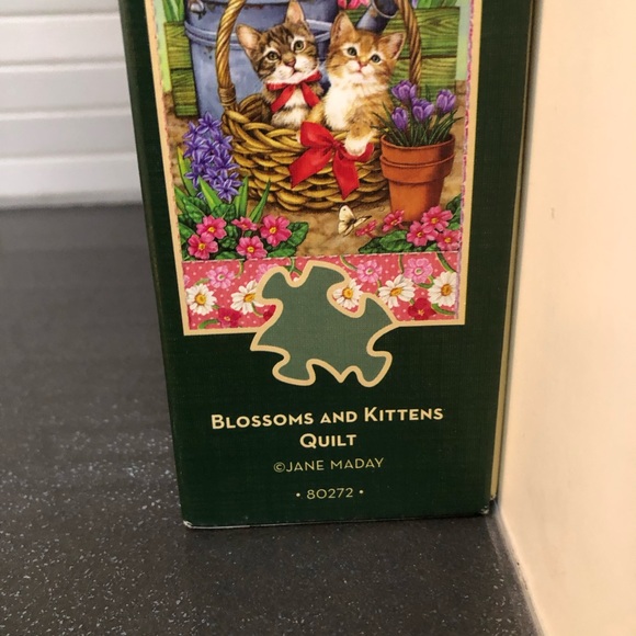 Cobble Hill Blossoms and Kittens 1000 piece puzzle - Picture 4 of 9
